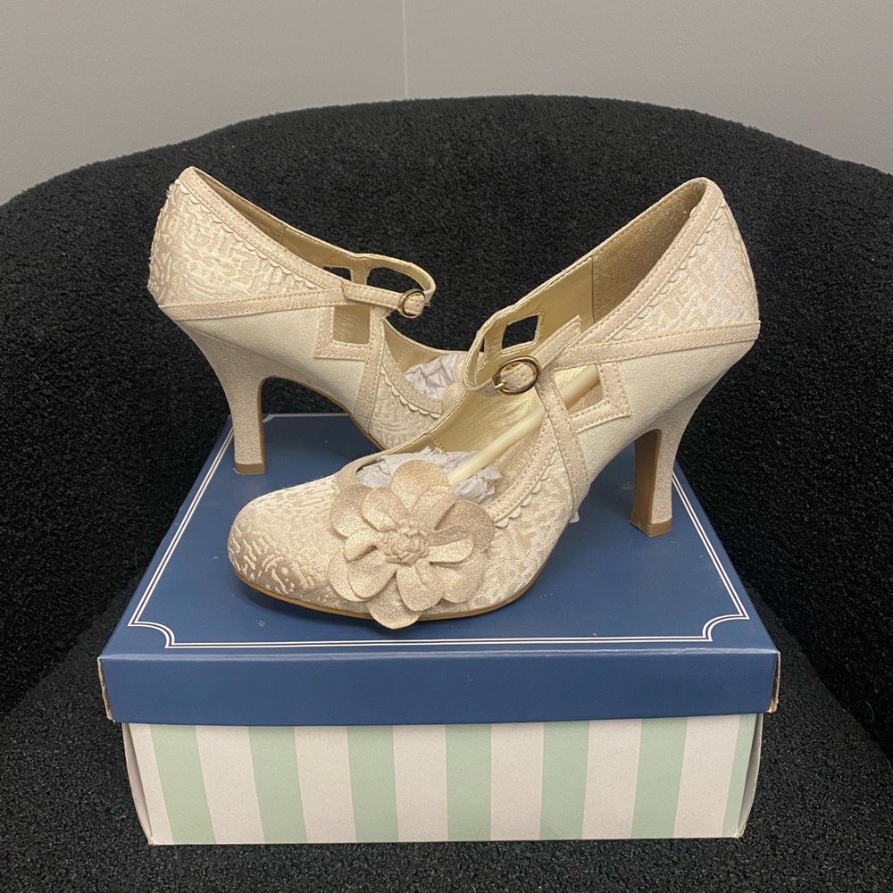Ruby Shoo “Cindy” US size 8-8.5 (6/39) Vintage Art Deco style shoes